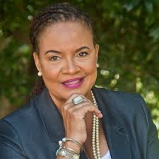 The old people have a saying .... if greedy will wait, hot will cool. I was  reminded of that as I sat having coffee with friends. The pastry I ordered  was very