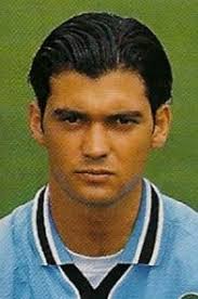 Umur 46 tahun) merupakan seorang mantan pemain sepak bola portugal.ia berposisi sebagai gelandang sayap.terakhir ia bermain untuk paok di yunani dan pernah bermain untuk tim nasional portugal. Sergio Conceicao Fc Porto Stats Titles Won