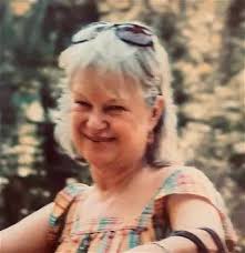 Search Vivian Davis Obituaries and Funeral Services