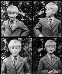 Prins philip, hertig av edinburgh, född 10 juni 1921 på korfu i grekland, är gift med drottning elizabeth ii. Prince Philip As A Boy A Typical Little Boy Making Faces For The Camera Young Prince Philip Prince Philip Young Prince