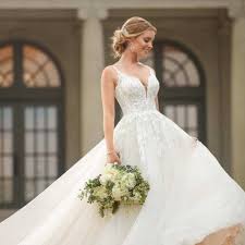 Shop our selection of over 500 beautiful beach wedding dresses perfect for destination weddings. Wonderland Bridal Best Wedding Dresses In Pompano Beach Wedding Chicks