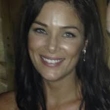 Michelle Moreau (@MoreMoreau)