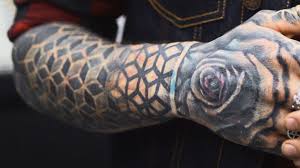 While there are different types of scars, the most common scars that can be tattooed over include scars from surgical procedures, burns, accidents although the ease of covering any of these scars and skill level varies from one tattoo artist to another; Public Meeting Set For Proposed Ban Of Tattooing Over Scars Wnky 40 News