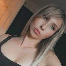 Lexi Bader's Instagram, Twitter & Facebook