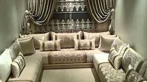 Pin Van Oum Rayaan Op Salon Marocain Marokkaanse Woonkamers Huis Interieur Marokkaanse Meubels