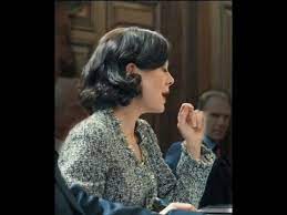 Helen mccrory has died unexpectedly at the age of 52 after a battle with cancer. Helen Mccrory Skyfall Vitez Youtube
