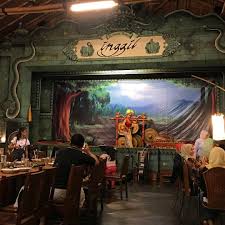· pupuk bawang café & dining . Cafe Di Malang Restoran Instagramable Tempat Makan Nongkrong