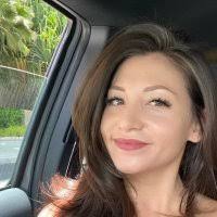 Danielle Lockamy's Instagram, Twitter & Facebook