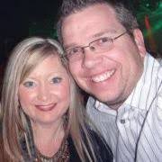 Melissa Lewellen's Instagram, Twitter & Facebook