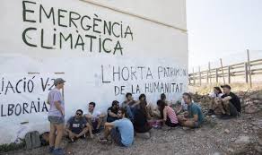 El hacedor acelera su corrupción y realiza crueles experimentos en aquellos que intenten resistirse. La Guardia Civil Desaloja La Alqueria Del Forn De La Barraca Y Comienza Su Derribo Las Provincias