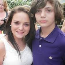 Stream user112235758