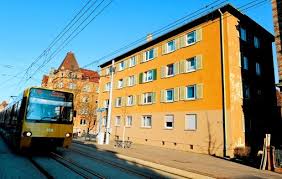 The company currently owns around 400,000 apartments in germany, sweden, and austria, making it a significant market player in these countries. Fruhere Lbbw Wohnungen In Bawu Immobilienunternehmen Deutsche Annington Kauft Sudewo Wirtschaft Stuttgarter Nachrichten
