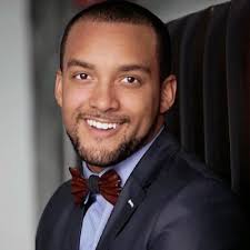 Braidless (@GoesheHair)