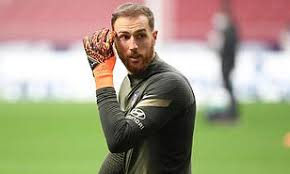 News the slovenian had extended his terms until 2023 came on wednesday courtesy of as' manolete reported in february that oblak was set for a deal that will earn him an annual salary of around €10 million (£8.7 million). Psg Planning Swoop For Ex Chelsea Target Jan Oblak As Goalkeeper Seeks Atletico Madrid Exit Daily Mail Online