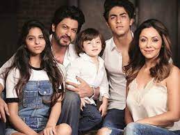 To say the least @kkriders apologies to all the fans! shah rukh khan. Shah Rukh Khan Gauri Khan Family Photo Shah Rukh Gauri Khan S Family Portrait With Their Kids Is A Must See Hindi Movie News Times Of India
