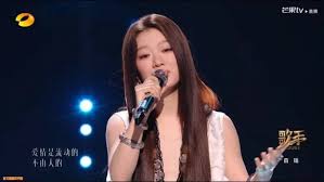 单依纯翻唱《开始懂了》引争议：云端第一现场垫底，改编成乐坛 ...