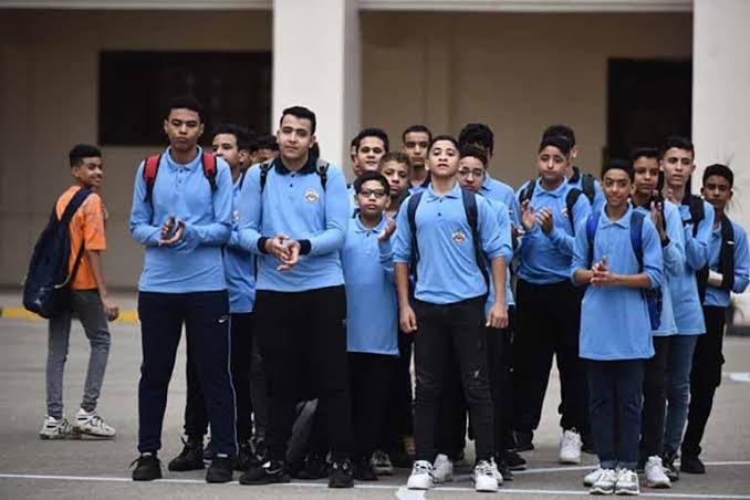 وبدأت الدراسة.. توافد الطلاب على المدارس في أول أيام العام الدراسي الجديد -صور | مصراوي