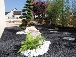 une atmosphere naturelle dans l arriere cour avec le jardin zen design jardin jardin zen jardin japonais
