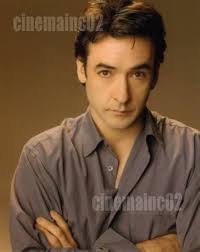 Amazon.co.jp: John Cusack Serendipity Armed Photo : Home & Kitchen