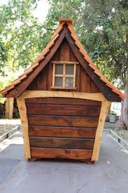 Grande Niche Pour Chien Circe N 31 Roues Des Champs Grande Niche Pour Chien Grande Niche Niche Chien