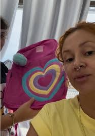 Brincar de Boneca: Uma Brincadeira de Infância