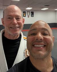 Leonardo Xavier's Instagram, Twitter & Facebook