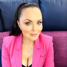 Lisa Parkinson in people