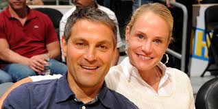 Sarah Addington's Instagram, Twitter & Facebook