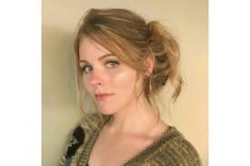 Rachael Phillips's Instagram, Twitter & Facebook