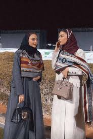 اللهم ارفع درجته في المهديين واخلفه في عقبه الغابرين واغفر لنا وله يا لله. ÙŠØ§Ø±Ø§ Ø§Ù„Ù†Ù…Ù„Ø© ØªÙØ§Ø¬Ø¦ Ø¬Ù…Ù‡ÙˆØ±Ù‡Ø§ Ø¨ÙˆØ¬Ù‡ Ø§Ù„Ø´Ø¨Ù‡ Ø¨ÙŠÙ†Ù‡Ø§ ÙˆØ¨ÙŠÙ† ÙˆØ§Ù„Ø¯ØªÙ‡Ø§ ØµÙˆØ± Ø§Ù„ÙˆÙØ¯