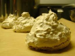 Austrian meringue cookies / meringue cookies swirled with jam punchfork. Walnut Meringue Cookies Sealed With A Kiss Wvxu