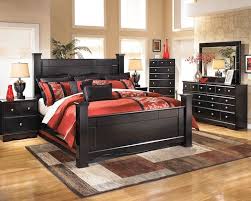 Until a few years ago, black bedroom furniture sets was not used much in the decoration of different rooms for fear that the result was too dreary. Shay Almost Black Bedroom Set Speedyfurniture Com