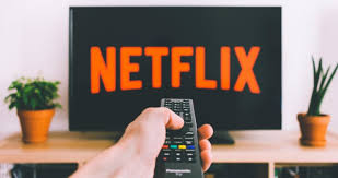 The series follows matt murdock played by charlie cox who's a lawyer by day and vigilante by night. Want To Watch All Marvel Movies In Order On Netflix This Is How