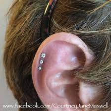 Healed Triple Helix Piercings Brincos