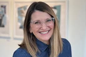 Elizabeth Madigan's Instagram, Twitter & Facebook