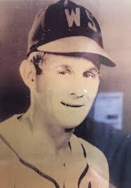 Dwight Guyton's Instagram, Twitter & Facebook