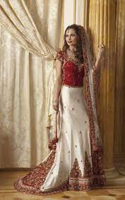 Indian Bridal Dress Red White Beauty White Indian Wedding Dress Asian Wedding Outfits Indian Bridal Dress