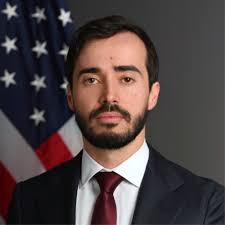 Ambitious Badgers making moves! We want to take a moment to recognize an  incredible Badger alumnus, Ricardo Pita (2015). Ricardo was 2x SGA  President, Presidential Scholar for Political Science and Law, and