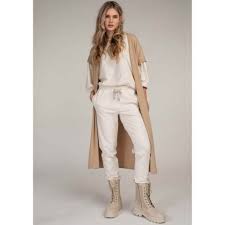 Moscow Design Strickjacke Talitha Long Cardigan Weste aus Leinen in Beige