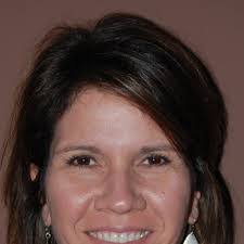 Veronica Rowe's Instagram, Twitter & Facebook