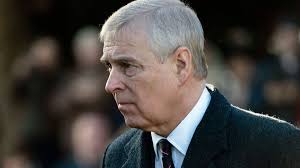 Princ Andrew sliboval v Epsteinově kauze pomoc. Ta je ale nulová