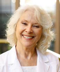 Barbara Mauk's Instagram, Twitter & Facebook