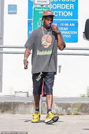 Apr 30, 1992 · as of 2021, travis scott's net worth is estimated to be $50 million, with his girlfriend jenner's being placed at $900 million. Travis Scott Arrives In Miami In His Enormous New Private Jet Todayuknews