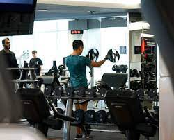 I requested for my account to be frozen last july. Celebrity Fitness Mid Valley Megamall
