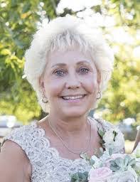 Renae Steele's Instagram, Twitter & Facebook