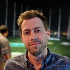 Chris Oakley's Instagram, Twitter & Facebook