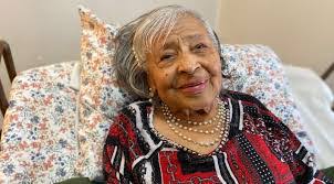 Linda Serna's Instagram, Twitter & Facebook