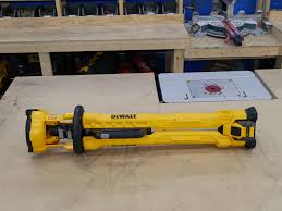 Dewalt Tripod Light Tools In Action Power Tool Reviews