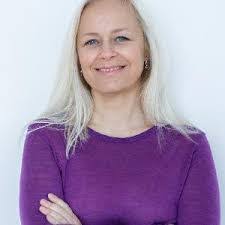 Katrina Farrell's Instagram, Twitter & Facebook