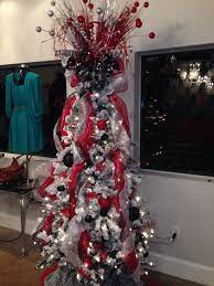 Black Red And Silver Christmas Tree Silver Christmas Decorations Silver Christmas Tree Decorations Black Christmas Decorations